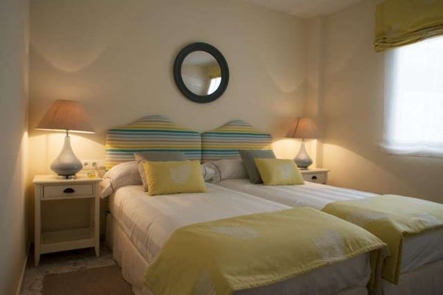3 soverom Leilighet til salgs i Puerto Banus, Marbella - € 1 375 000 (Ref: 10001449)