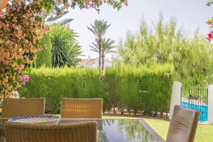 2 chambre Appartement à vendre à Marbella avec piscine - 450 000 € (Ref: 10001450)