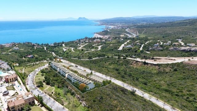 4 chambre Maison de Ville à vendre à Sotogrande, San Roque avec piscine garage - 343 000 € (Ref: 10001455)