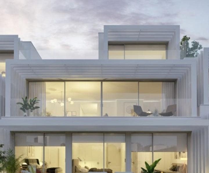 4 soveværelse Villa til salg i Estepona med swimmingpool garage - € 548.000 (Ref: 10001456)