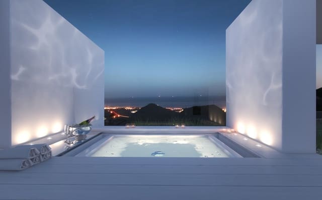 2 soverom Leilighet til salgs i Marbella med svømmebasseng garasje - € 483 000 (Ref: 10001458)
