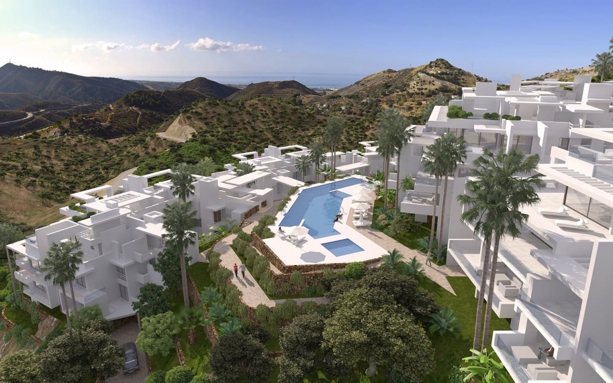 2 soverom Leilighet til salgs i Marbella med svømmebasseng garasje - € 483 000 (Ref: 10001458)