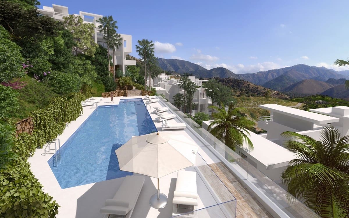 2 soverom Leilighet til salgs i Marbella med svømmebasseng garasje - € 483 000 (Ref: 10001458)