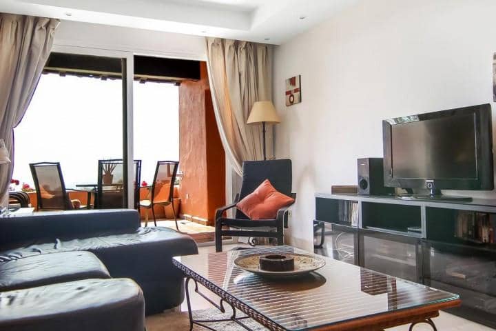 2 soverom Leilighet til salgs i Golden Mile med svømmebasseng garasje - € 347 500 (Ref: 10001459)