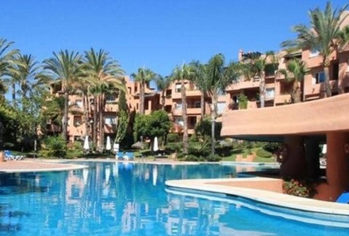2 soverom Leilighet til salgs i Golden Mile med svømmebasseng garasje - € 347 500 (Ref: 10001459)