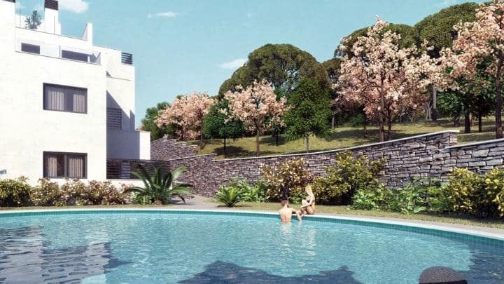 3 slaapkamer Appartement te koop in Marbella met zwembad garage - € 350.000 (Ref: 10001460)
