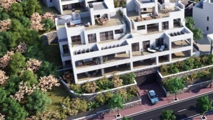 3 slaapkamer Appartement te koop in Marbella met zwembad garage - € 350.000 (Ref: 10001460)