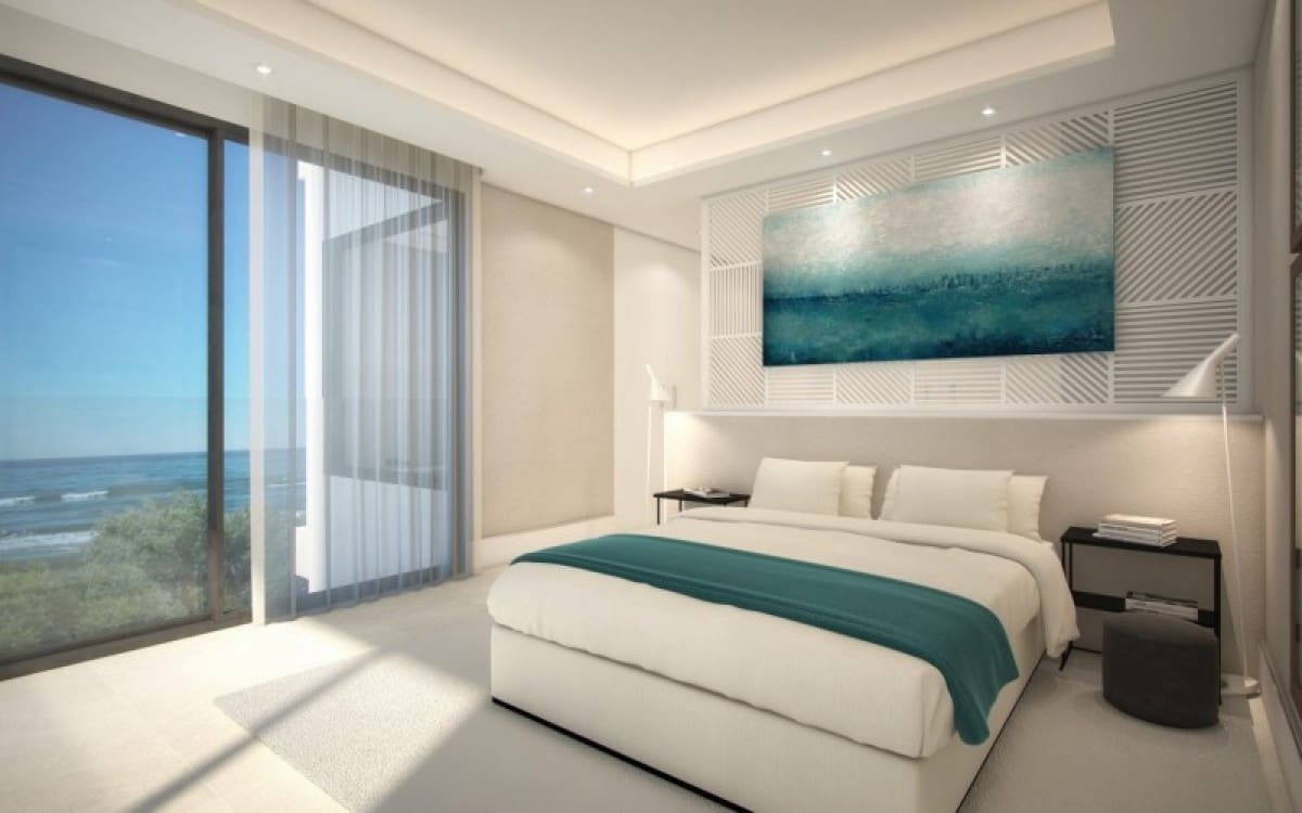 4 sovrum Hus till salu i Estepona med pool garage - 1 050 000 € (Ref: 10001462)