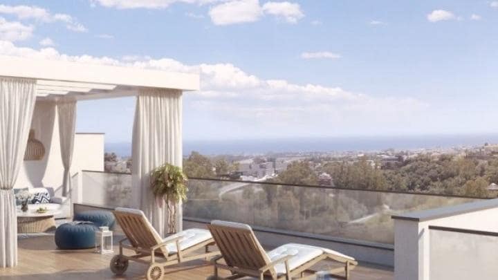 Apartamento de 3 habitaciones en Benahavís en venta con piscina garaje - 397.000 € (Ref: 10001465)