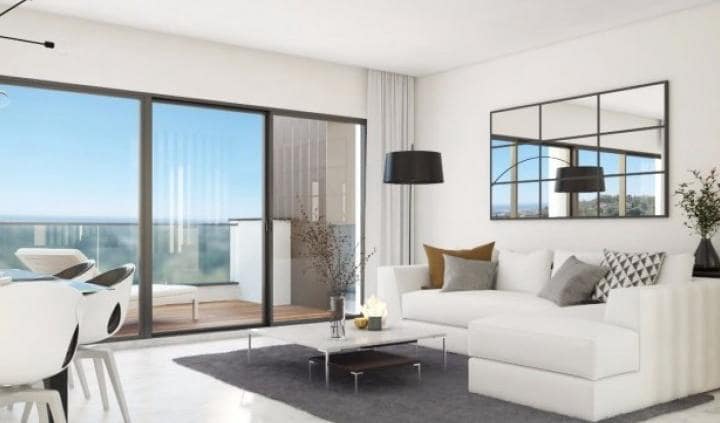Apartamento de 3 habitaciones en Benahavís en venta con piscina garaje - 397.000 € (Ref: 10001465)