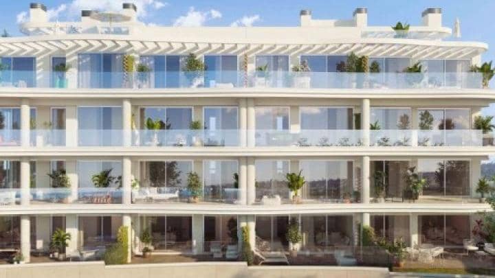 Apartamento de 2 habitaciones en Fuengirola en venta con piscina - 349.000 € (Ref: 10001470)