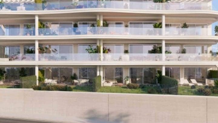 Apartamento de 2 habitaciones en Fuengirola en venta con piscina - 349.000 € (Ref: 10001470)