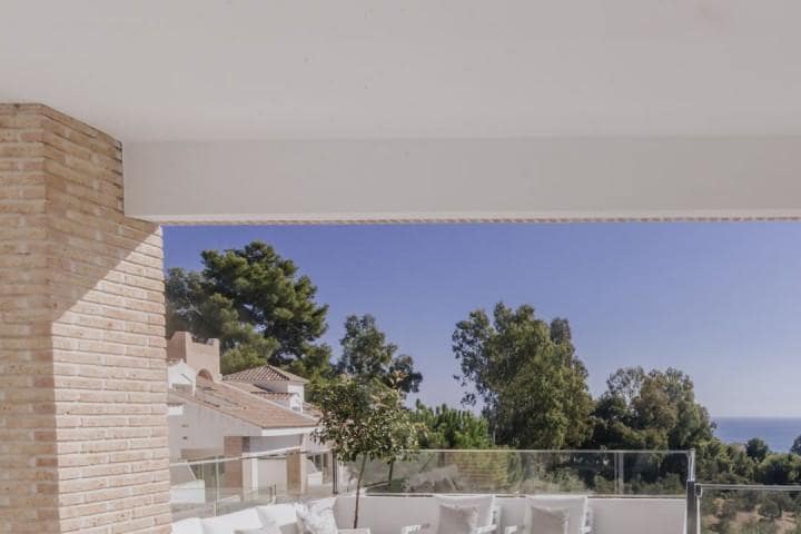 4 makuuhuone Huvila myytävänä paikassa Benalmadena mukana uima-altaan - 575 000 € (Ref: 10001473)
