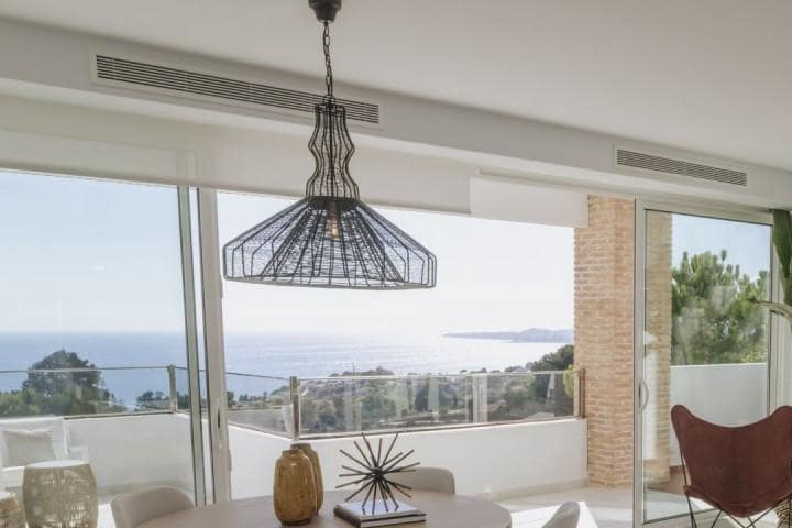 4 makuuhuone Huvila myytävänä paikassa Benalmadena mukana uima-altaan - 575 000 € (Ref: 10001473)