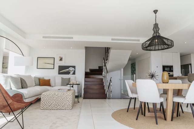 4 camera da letto Villa in vendita in Benalmádena con piscina - 815.000 € (Rif: 10001474)