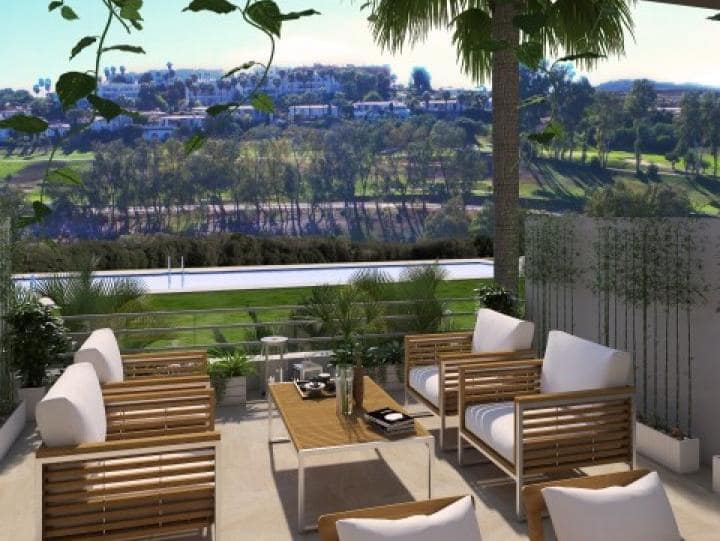 3 bedroom Townhouse for sale in Estepona with pool garage - € 375,000 (Ref: 10001477)