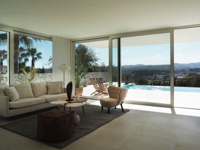 5 bedroom Villa for sale in Mijas with pool garage - € 895,000 (Ref: 10001491)