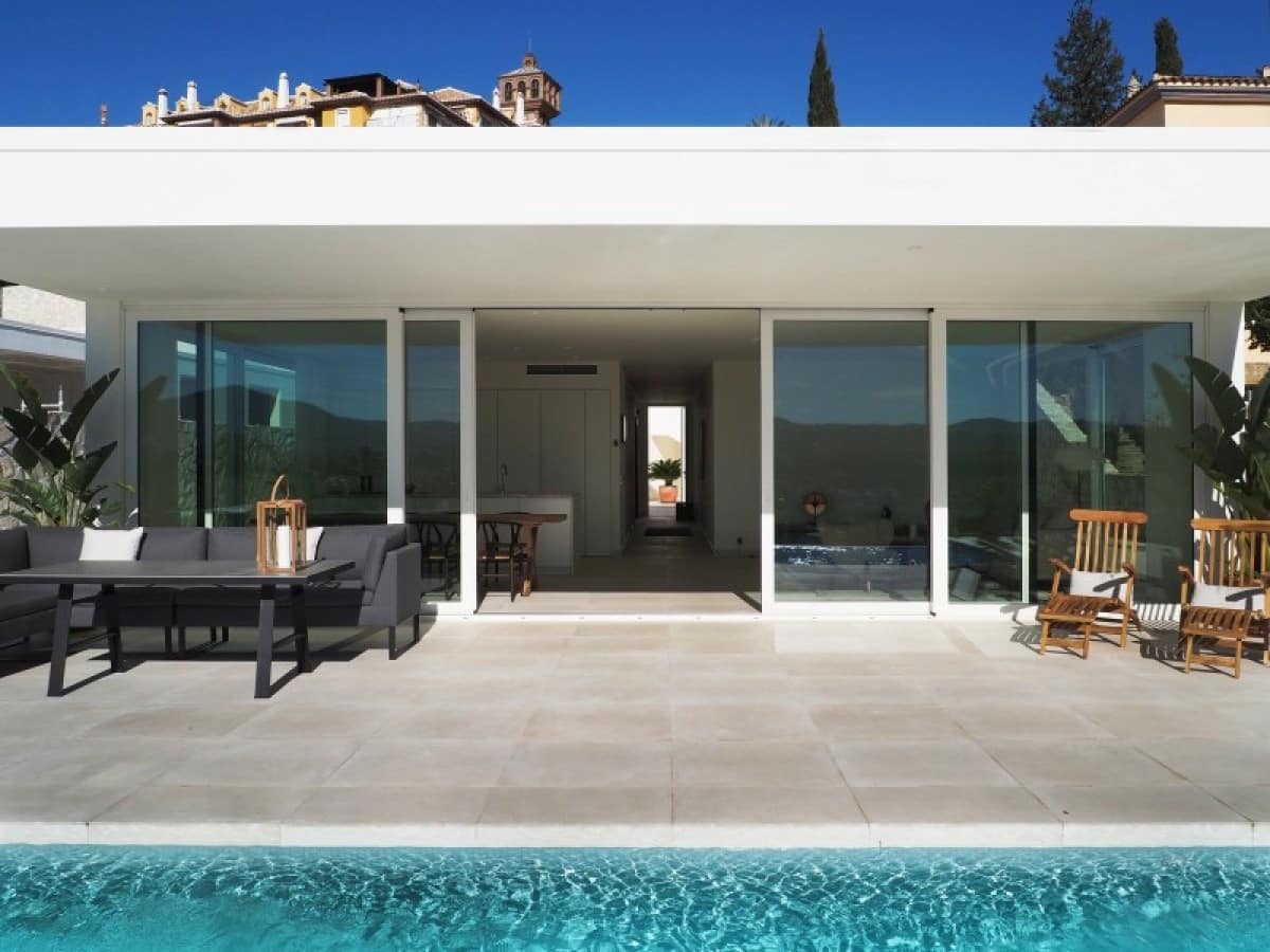 5 bedroom Villa for sale in Mijas with pool garage - € 895,000 (Ref: 10001491)