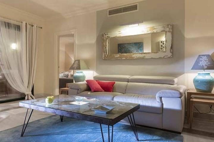 3 sypialnia Apartament na sprzedaż w Benahavis z basenem garażem - 589 500 € (Ref: 10001496)