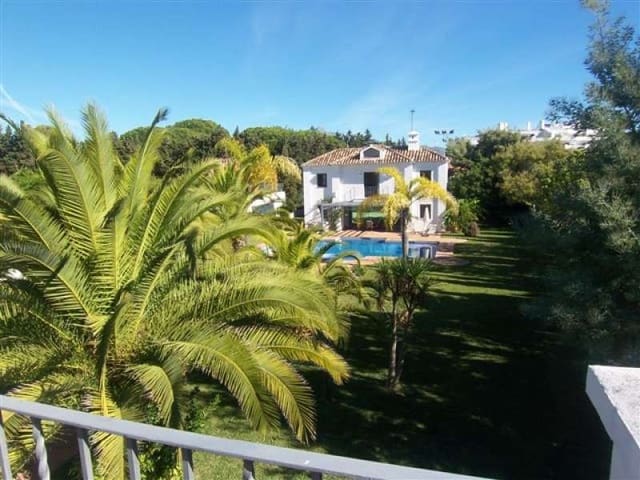 6 soveværelse Villa til salg i Marbella med swimmingpool garage - € 3.500.000 (Ref: 10001498)