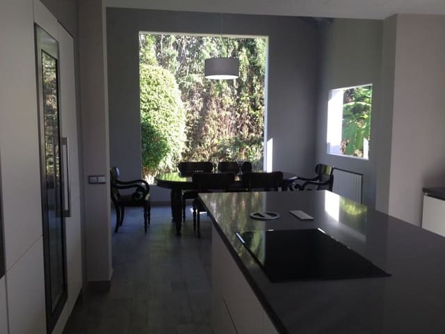 6 soveværelse Villa til salg i Marbella med swimmingpool garage - € 3.500.000 (Ref: 10001498)