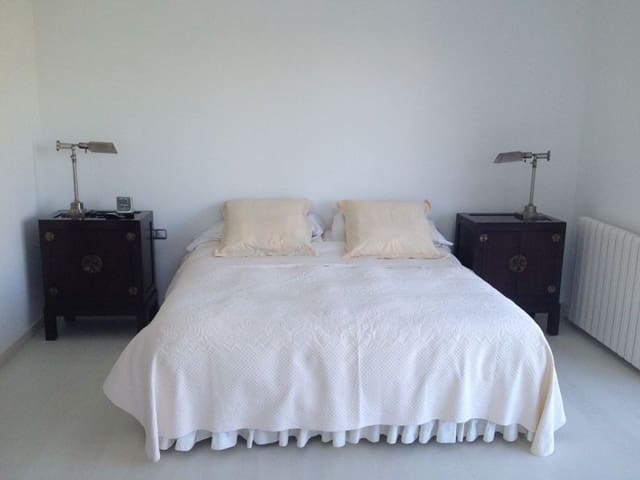 6 soveværelse Villa til salg i Marbella med swimmingpool garage - € 3.500.000 (Ref: 10001498)