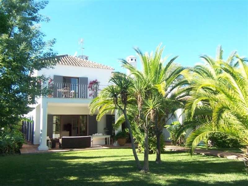 6 soveværelse Villa til salg i Marbella med swimmingpool garage - € 3.500.000 (Ref: 10001498)