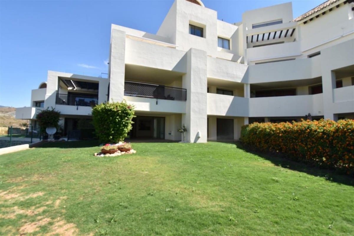 2 chambre Appartement à vendre à Marbella avec piscine - 329 950 € (Ref: 10001499)