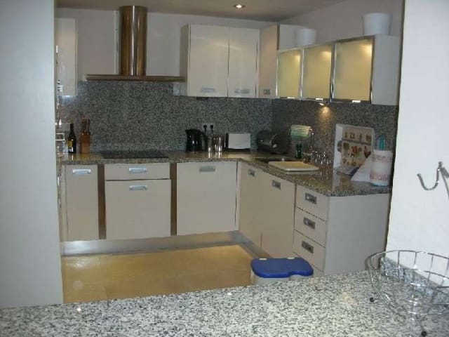 2 chambre Appartement à vendre à Marbella avec piscine - 329 950 € (Ref: 10001499)