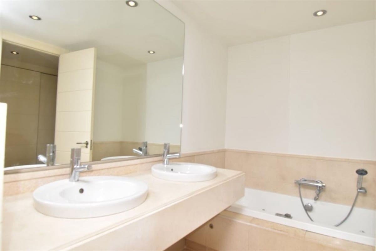 2 chambre Appartement à vendre à Marbella avec piscine - 329 950 € (Ref: 10001499)