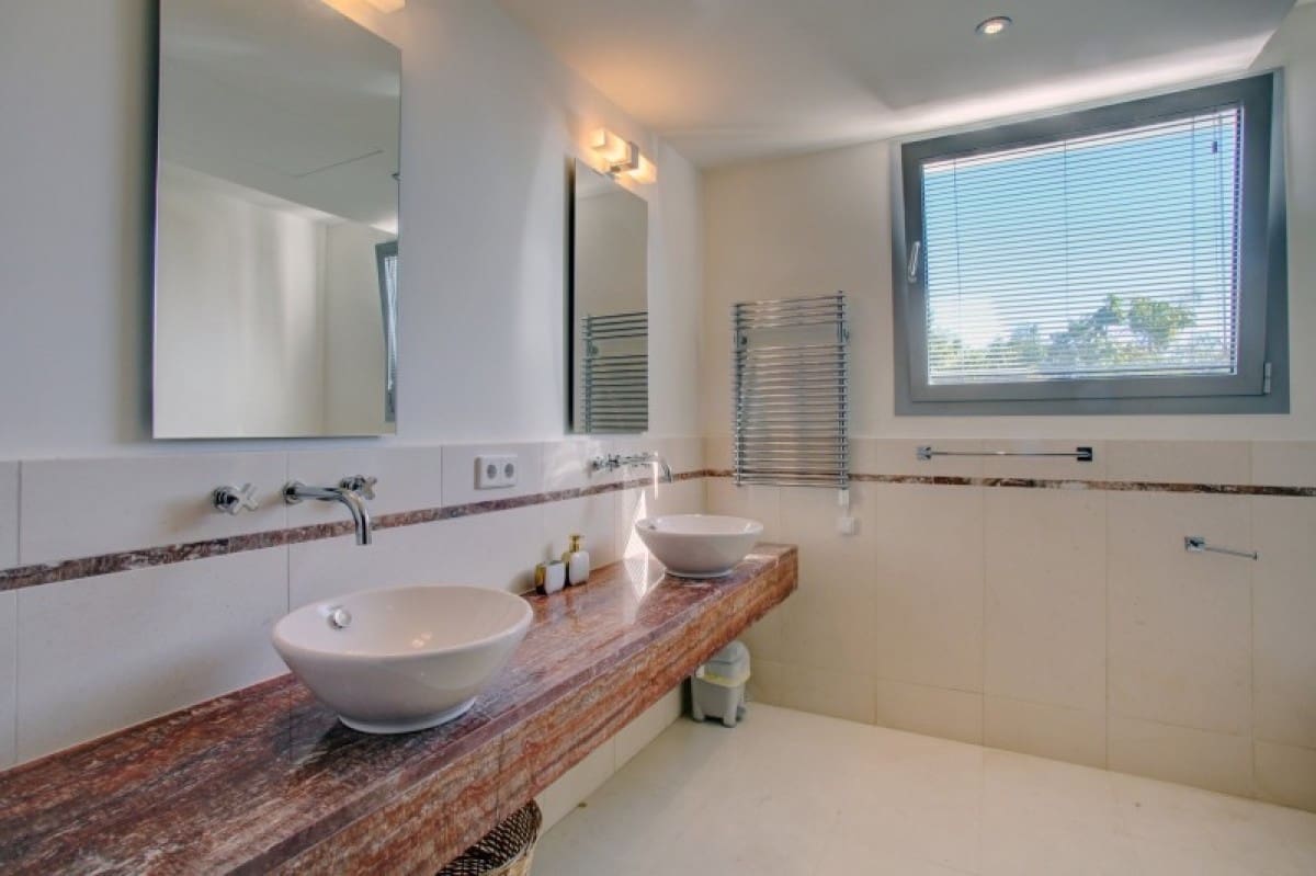 4 chambre Maison de Ville à vendre à Marbella avec piscine garage - 2 200 000 € (Ref: 10001502)