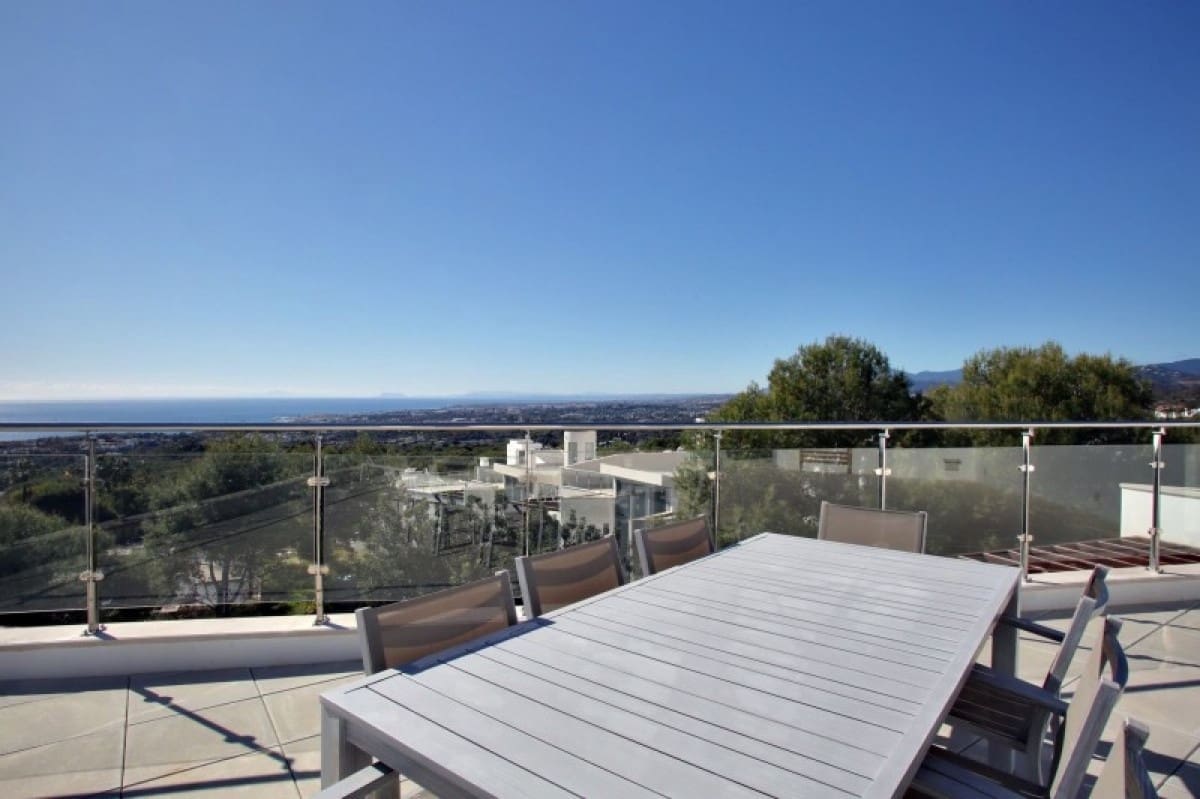 4 chambre Maison de Ville à vendre à Marbella avec piscine garage - 2 200 000 € (Ref: 10001502)