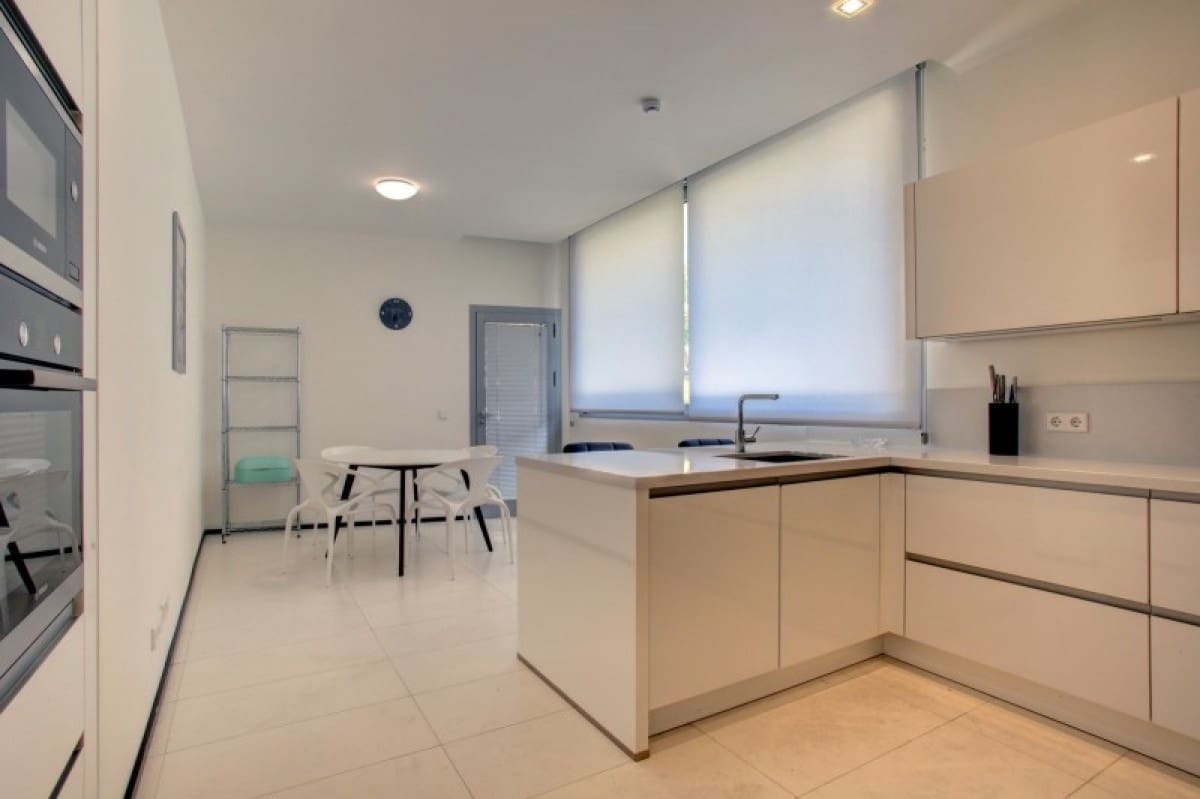 4 chambre Maison de Ville à vendre à Marbella avec piscine garage - 2 200 000 € (Ref: 10001502)