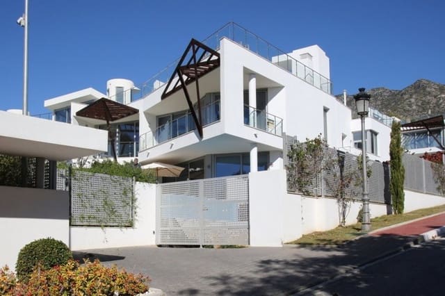 4 chambre Maison de Ville à vendre à Marbella avec piscine garage - 2 200 000 € (Ref: 10001502)