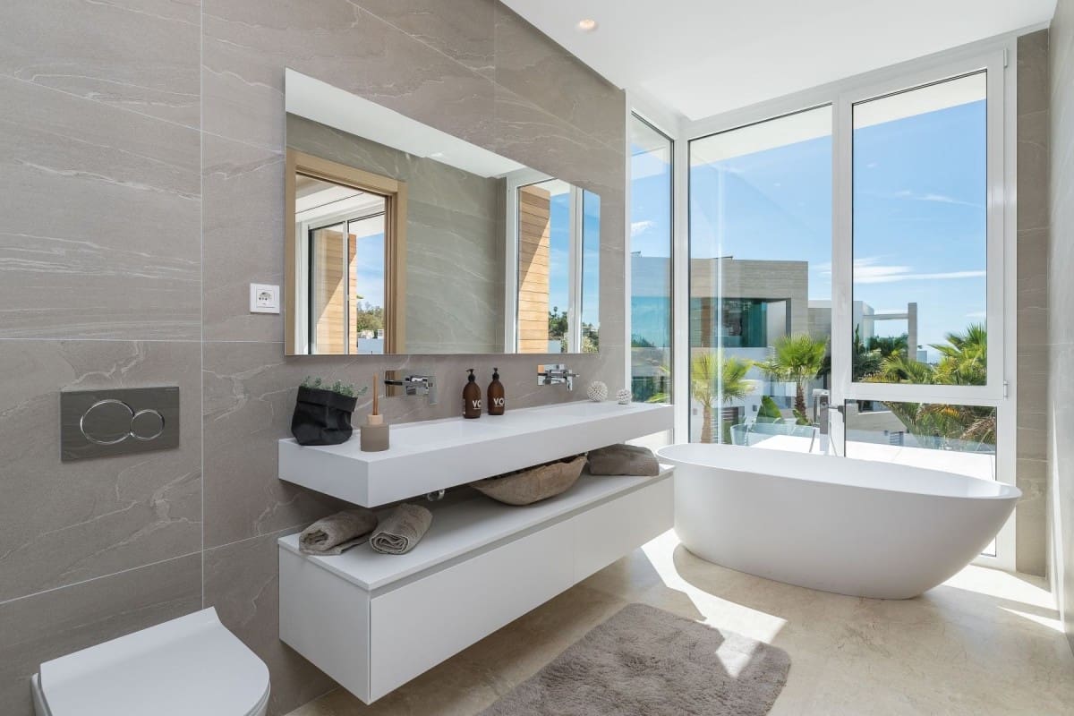 5 soverom Villa til salgs i Marbella med svømmebasseng garasje - € 2 795 000 (Ref: 10001504)