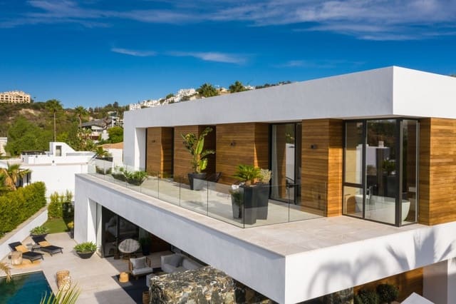 5 soverom Villa til salgs i Marbella med svømmebasseng garasje - € 2 795 000 (Ref: 10001504)