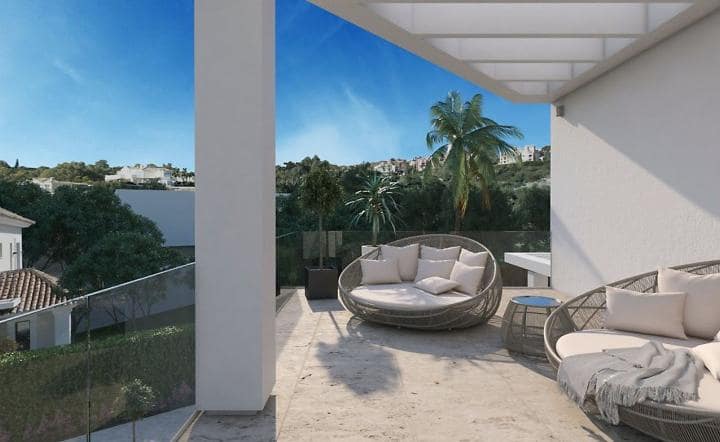 Chalet de 5 habitaciones en Marbella en venta con piscina garaje - 2.100.000 € (Ref: 10001505)