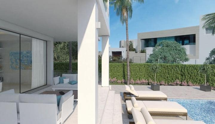 Chalet de 5 habitaciones en Marbella en venta con piscina garaje - 2.100.000 € (Ref: 10001505)