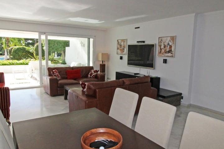 3 quarto Apartamento para venda em Marbella com piscina garagem - 995 000 € (Ref: 10001506)