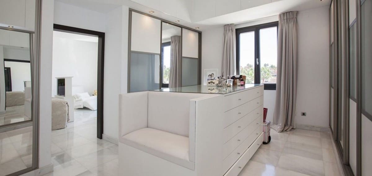 5 quarto Moradia para venda em Marbella com piscina garagem - 2 495 000 € (Ref: 10001508)