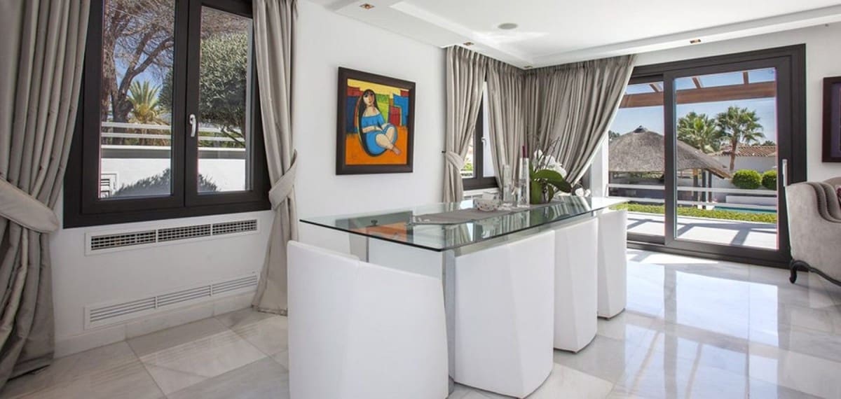 5 quarto Moradia para venda em Marbella com piscina garagem - 2 495 000 € (Ref: 10001508)