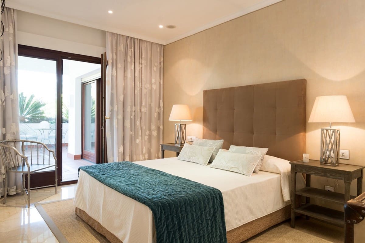 Apartamento de 4 habitaciones en Golden Mile en venta con piscina garaje - 1.550.000 € (Ref: 10001513)