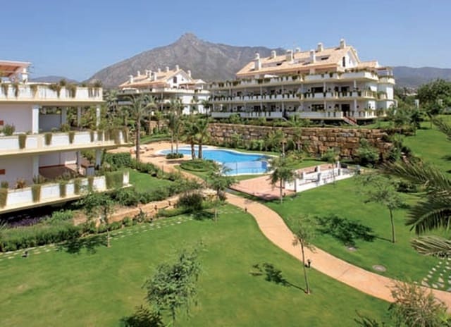 Apartamento de 4 habitaciones en Golden Mile, Marbella en venta con piscina garaje - 1.550.000 € (Ref: 10001513)