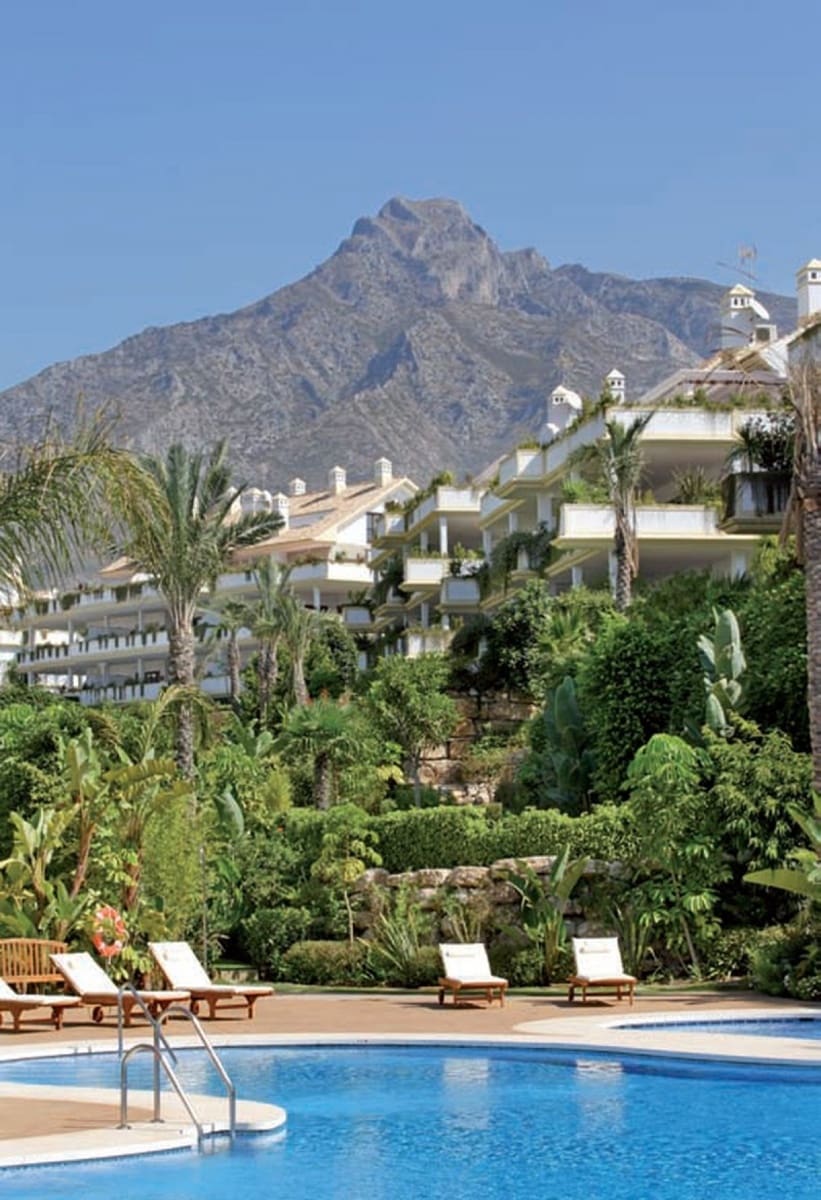 Apartamento de 4 habitaciones en Golden Mile en venta con piscina garaje - 1.550.000 € (Ref: 10001513)