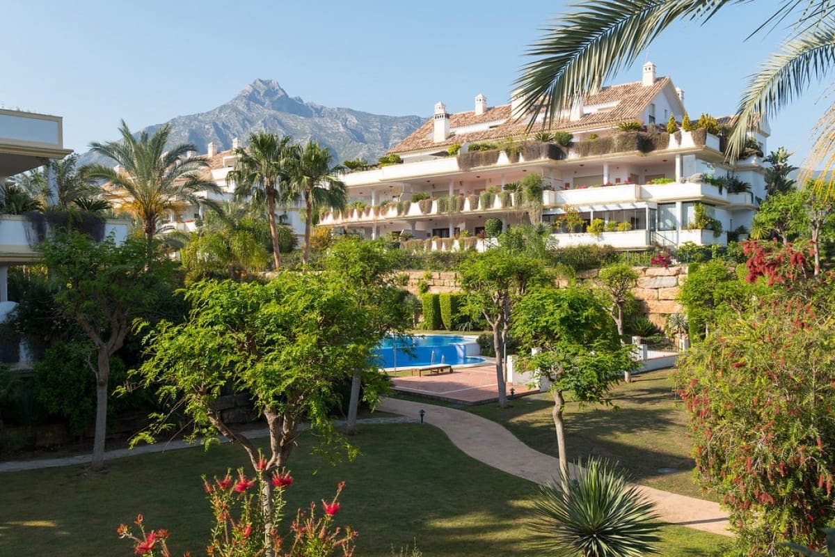 Apartamento de 4 habitaciones en Golden Mile en venta con piscina garaje - 1.550.000 € (Ref: 10001513)