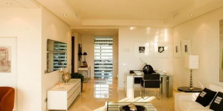 2 bedroom Apartment for sale in Benahavis with pool - € 350,000 (Ref: 10001519)