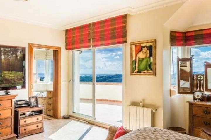 4 slaapkamer Villa te koop in Marbella met zwembad garage - € 1.195.000 (Ref: 10001520)