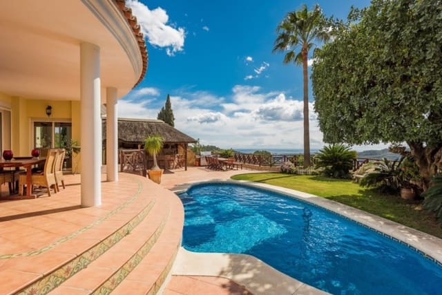 4 slaapkamer Villa te koop in Marbella met zwembad garage - € 1.195.000 (Ref: 10001520)