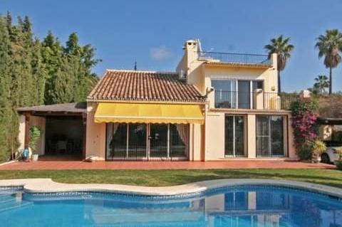 4 slaapkamer Villa te koop in Marbella met zwembad garage - € 1.000.000 (Ref: 10001521)