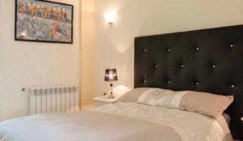 4 slaapkamer Villa te koop in Marbella met zwembad garage - € 1.000.000 (Ref: 10001521)